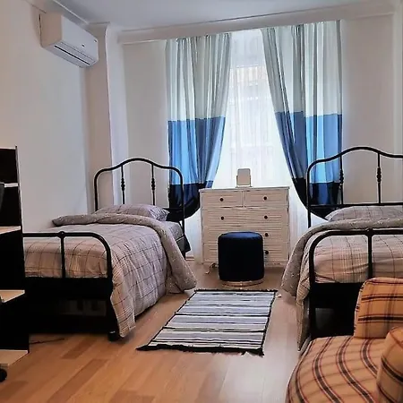 Fully Equiped In Little Paris Of